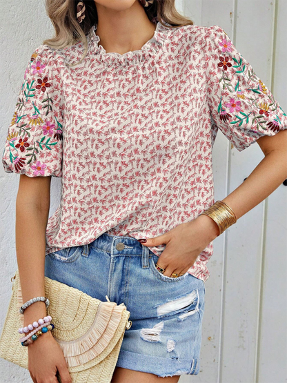 New Embroidered Printed Buckled Wave High Neck Short Colorblock Top